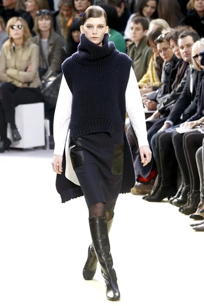 Look 14